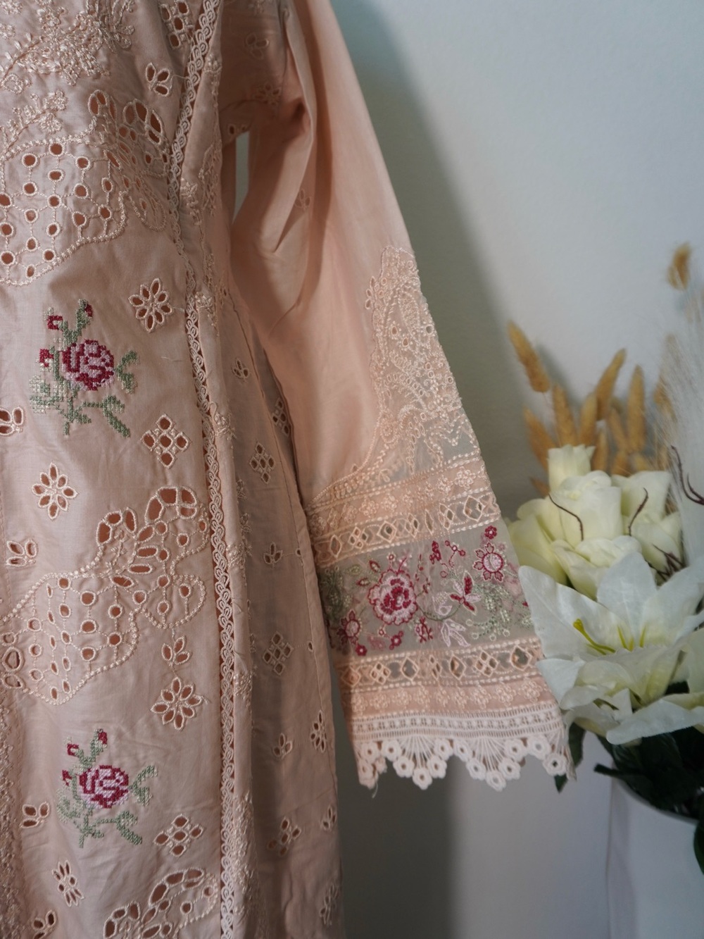 Elegant Long Sleeve Pakistani Kurta Dress in Peach Color Cotton - Picture 3 of 4